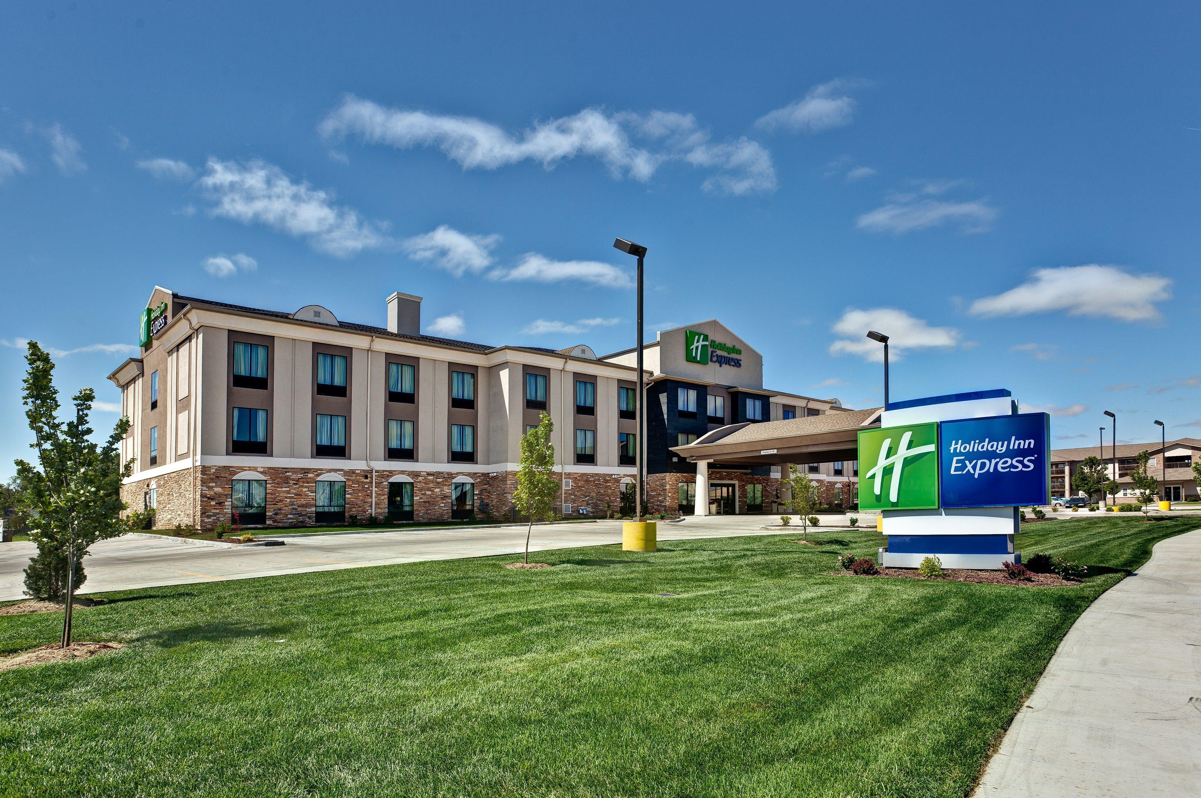 Holiday Inn Express Hutchison By Ihg Hutchinson Kültér fotó